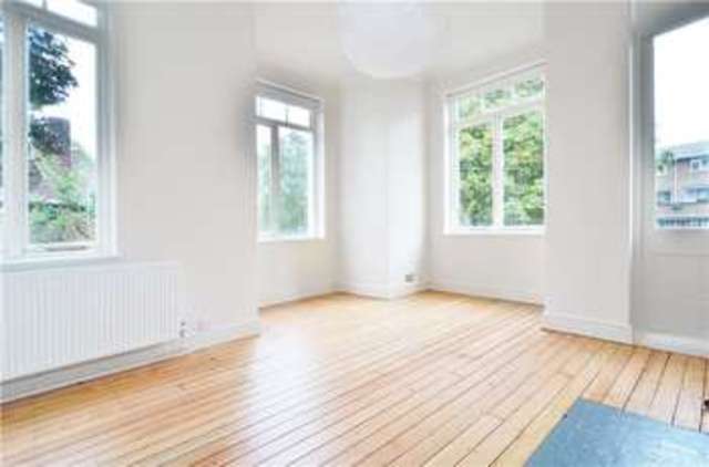  Image of 2 bedroom Flat for sale in Grove Park Terrace London W4 at Grove Park Terrace London Gunnersbury, W4 3JH