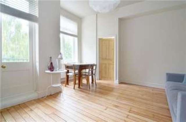  Image of 2 bedroom Flat for sale in Grove Park Terrace London W4 at Grove Park Terrace London Gunnersbury, W4 3JH
