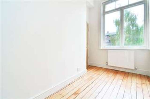  Image of 2 bedroom Flat for sale in Grove Park Terrace London W4 at Grove Park Terrace London Gunnersbury, W4 3JH