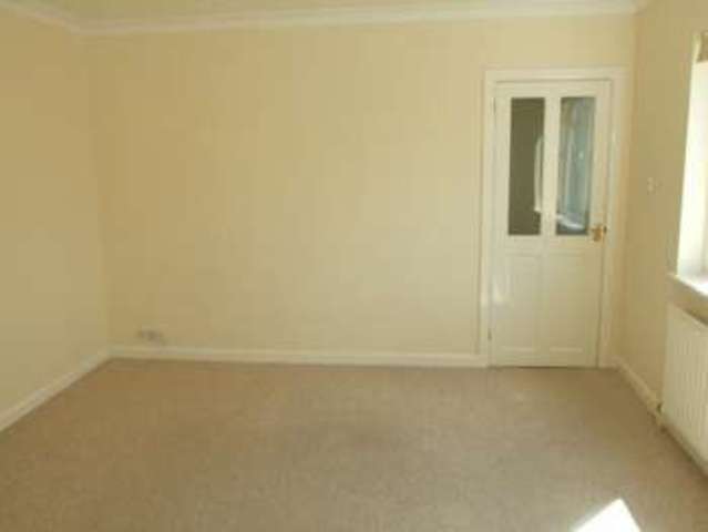 Image of 2 bedroom Flat to rent in Victoria Avenue Swanage BH19 at Victoria Avenue  Swanage, BH19 1AN