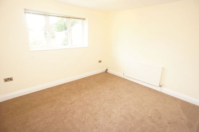  Image of 2 bedroom Terraced house to rent in Sycamore Drive Brentwood CM14 at Sycamore Drive  Brentwood, CM14 4UG