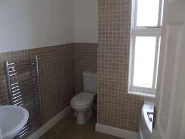  Image of 2 bedroom Flat to rent in The Broadway Woodhall Spa LN10 at The Broadway  Woodhall Spa, LN10 6ST