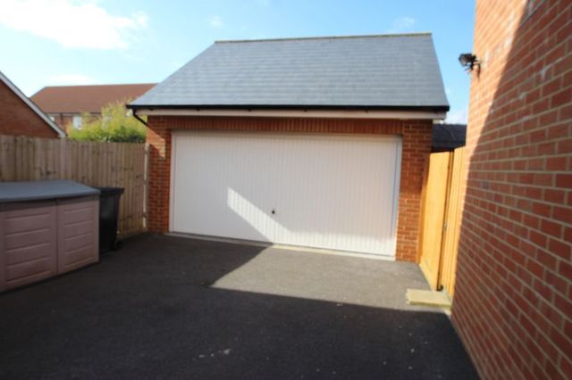  Image of 4 bedroom Detached house for sale in The Finches Portishead Bristol BS20 at The Finches The Village Quarter PORTISHEAD, BS20 7NE