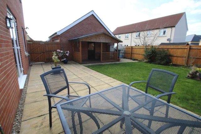  Image of 4 bedroom Detached house for sale in The Finches Portishead Bristol BS20 at The Finches The Village Quarter PORTISHEAD, BS20 7NE