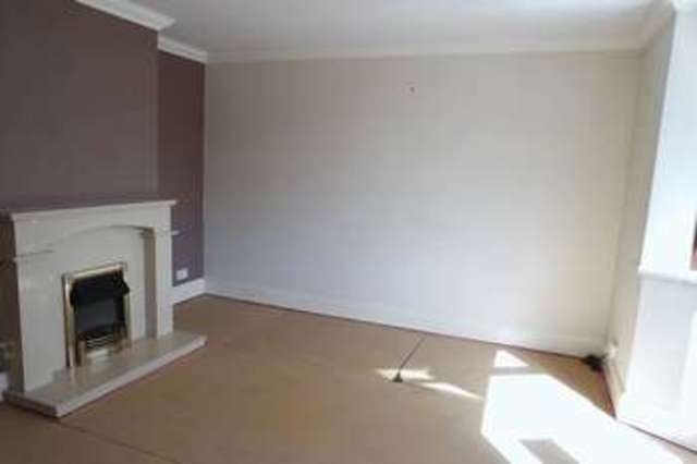  Image of 3 bedroom Semi-Detached house for sale in The Green Mansfield Woodhouse Mansfield NG19 at The Green Mansfield Woodhouse Mansfield, NG19 8HX