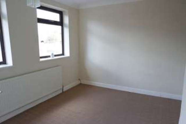  Image of 3 bedroom Semi-Detached house for sale in The Green Mansfield Woodhouse Mansfield NG19 at The Green Mansfield Woodhouse Mansfield, NG19 8HX