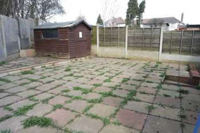  Image of 3 bedroom Semi-Detached house for sale in The Green Mansfield Woodhouse Mansfield NG19 at The Green Mansfield Woodhouse Mansfield, NG19 8HX