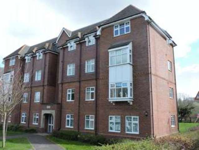  Image of 2 bedroom Flat for sale in The Hollies Mapledurwell Basingstoke RG24 at The Hollies Mapledurwell Basingstoke, RG24 7NJ