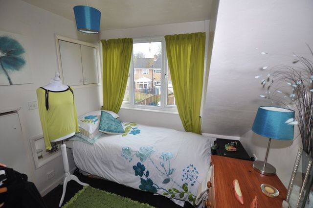  Image of 3 bedroom Semi-Detached house for sale in The Lawns Rolleston-on-Dove Burton-on-Trent DE13 at The Lawns Rolleston-on-Dove Burton-On-Trent, DE13 9DD
