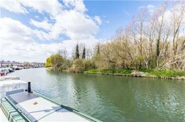  Image of 2 bedroom Detached house for sale in The Mallards River Lane Cambridge CB5 at River Lane  Cambridge, CB5 8HJ
