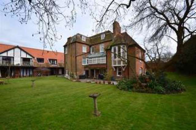  Image of 2 bedroom Flat for sale in The Old Vicarage The Street Woodnesborough Sandwich CT13 at Woodnesborough Sandwich Sandwich, CT13 0QT