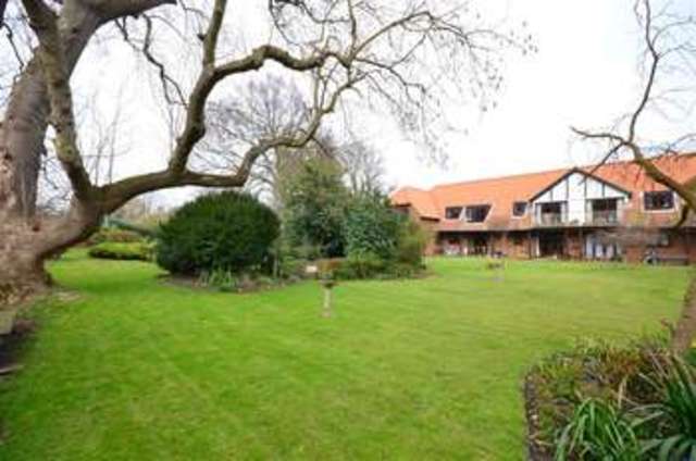  Image of 2 bedroom Flat for sale in The Old Vicarage The Street Woodnesborough Sandwich CT13 at Woodnesborough Sandwich Sandwich, CT13 0QT