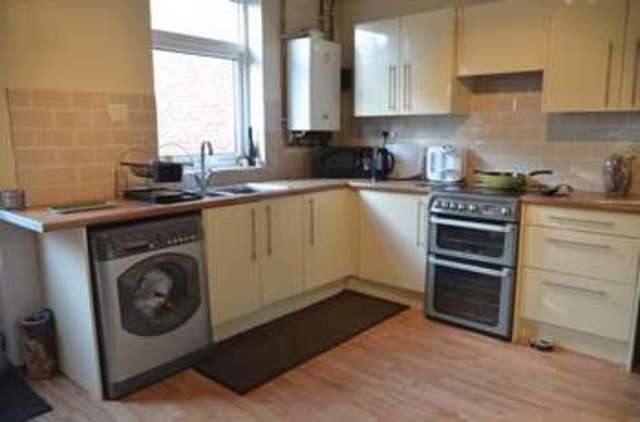  Image of 2 bedroom Semi-Detached house for sale in Thomas Street Lincoln LN2 at Thomas Street  Lincoln, LN2 5BJ
