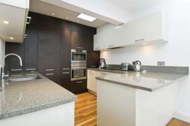  Image of 2 bedroom Flat to rent in Chepstow Villas London W11 at Thornbury Court  36-38 Chepstow Villas, W11 2RE