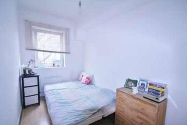  Image of 3 bedroom Flat for sale in Watson Close London N16 at Watson Close  London, N16 8QH