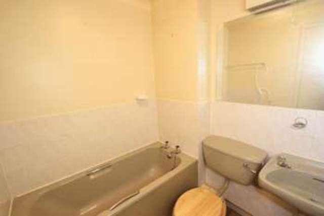  Image of Flat to rent in Tidbury Close Crabbs Cross Redditch B97 at Tidbury Close Walkwood Redditch, B97 5LN