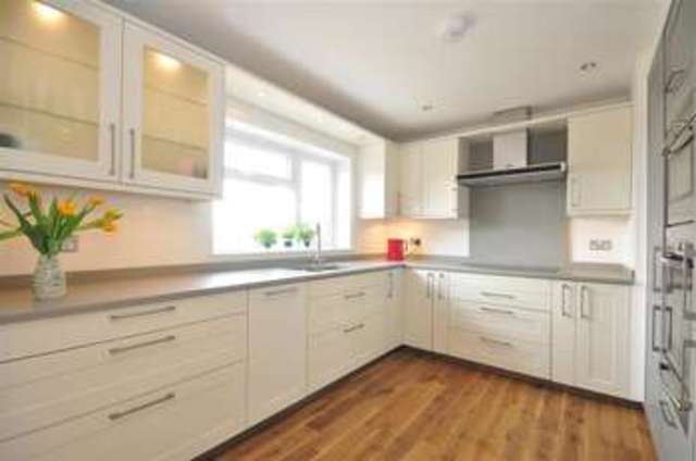  Image of 4 bedroom Bungalow for sale in Top Road Sharpthorne East Grinstead RH19 at Sharpthorne West Sussex Sharpthorne, RH19 4PQ