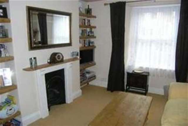  Image of 2 bedroom Terraced house to rent in Tudor Road Newton Abbot TQ12 at Newton Abbot, TQ12 1HT