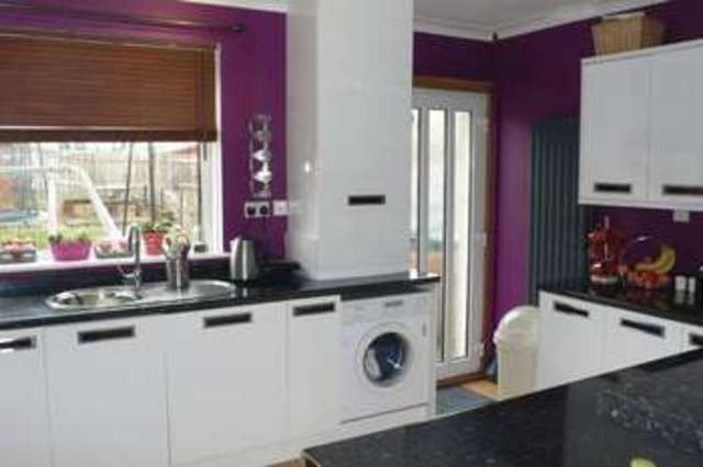  Image of 3 bedroom Terraced house for sale in Valley Gardens South Kirkcaldy KY2 at Valley Gardens South  Kirkcaldy, KY2 6AW