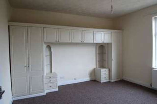  Image of 2 bedroom Terraced house to rent in Vandyke Street Rochdale OL12 at Vandyke Street Norden Rochdale, OL12 7QG