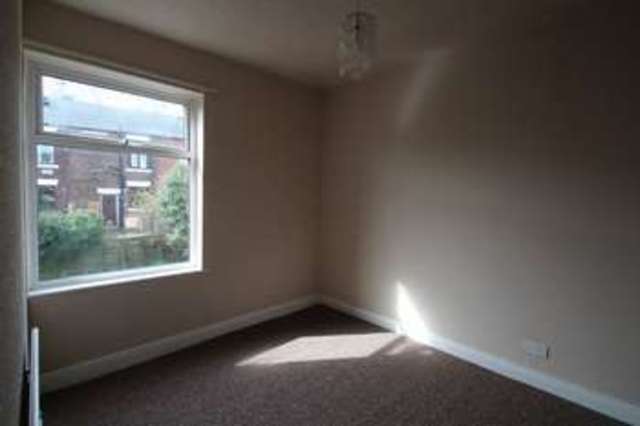  Image of 2 bedroom Terraced house to rent in Vandyke Street Rochdale OL12 at Vandyke Street Norden Rochdale, OL12 7QG