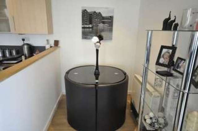  Image of 2 bedroom Flat to rent in Vestry Gardens Gloucester GL4 at Vestry Gardens  Gloucester, GL4 4RG