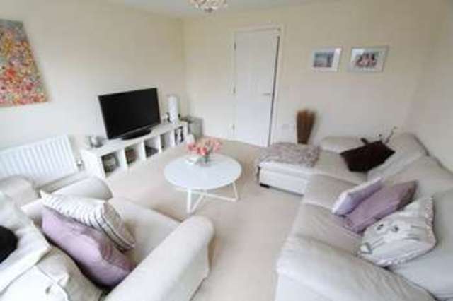  Image of 3 bedroom Terraced house for sale in Viscount Gardens Eastleigh SO50 at Viscount Gardens  Eastleigh, SO50 5TZ
