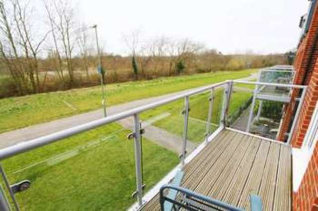  Image of 3 bedroom Terraced house for sale in Viscount Gardens Eastleigh SO50 at Viscount Gardens  Eastleigh, SO50 5TZ