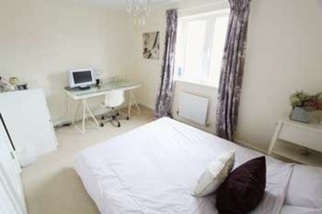  Image of 3 bedroom Terraced house for sale in Viscount Gardens Eastleigh SO50 at Viscount Gardens  Eastleigh, SO50 5TZ