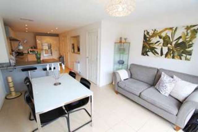  Image of 3 bedroom Terraced house for sale in Viscount Gardens Eastleigh SO50 at Viscount Gardens  Eastleigh, SO50 5TZ