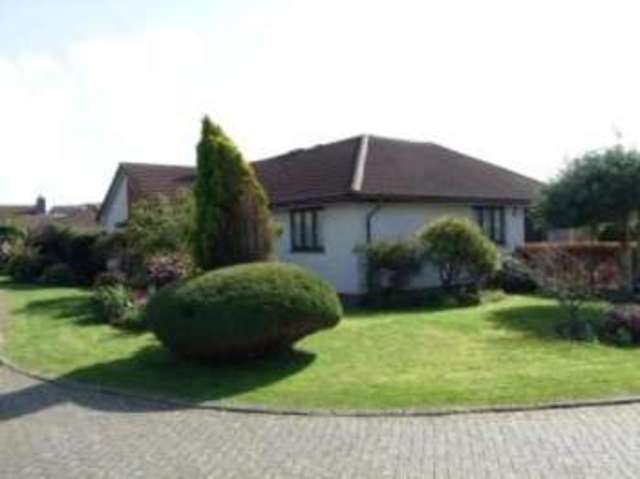  Image of 3 bedroom Bungalow for sale in Fisher Close Wadebridge PL27 at Wadebridge Cornwall Bodieve, PL27 6BG