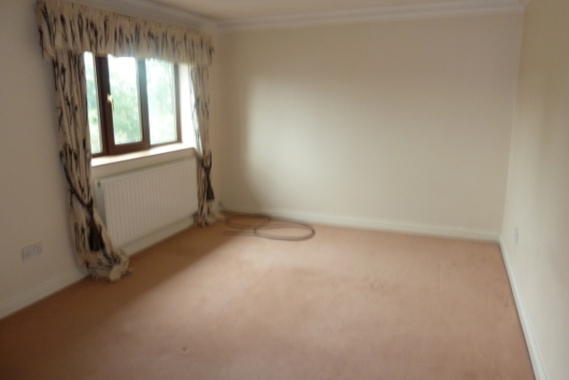  Image of 3 bedroom Semi-Detached house to rent in Wallbank Drive Whitworth Rochdale OL12 at Rochdale OL12 8TZ Rochdale, OL12 8TZ