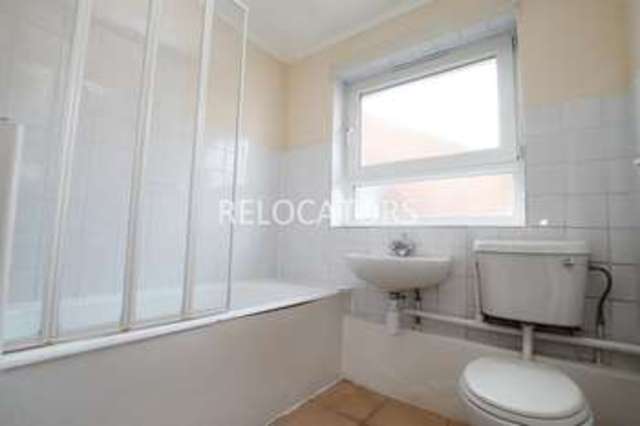  Image of 1 bedroom Flat to rent in Warrior Square London E12 at Warrior Square  London, E12 5RP