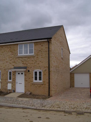  Image of 3 bedroom Semi-Detached house to rent in Waterland St. Neots PE19 at St. Neots PE19 6GT St. Neots, PE19 6GT