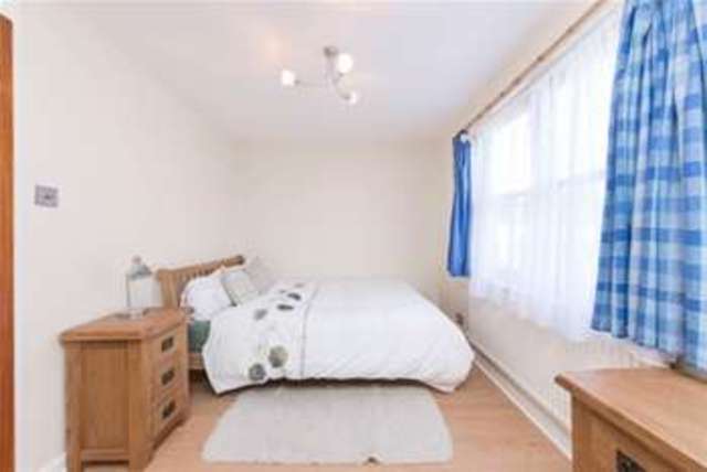  Image of 1 bedroom Flat to rent in Holley Road London W3 at London, W3 7TS