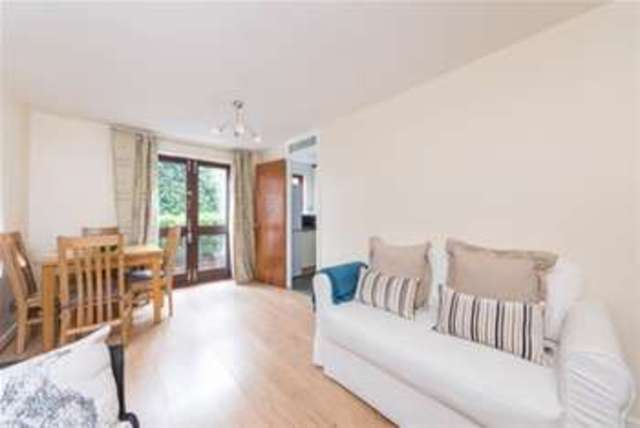  Image of 1 bedroom Flat to rent in Holley Road London W3 at London, W3 7TS