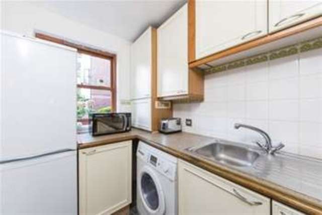  Image of 1 bedroom Flat to rent in Holley Road London W3 at London, W3 7TS