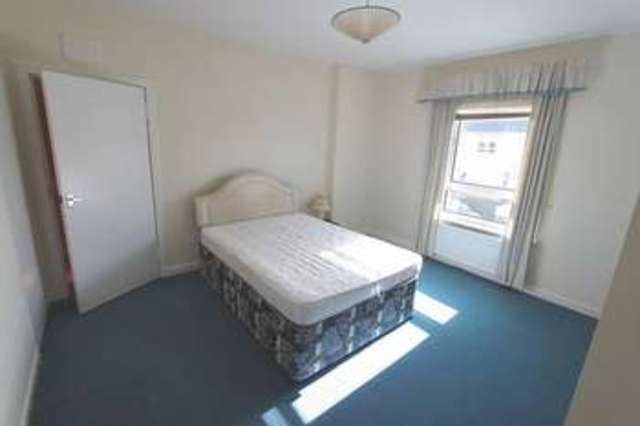  Image of 2 bedroom Flat for sale in Wellmeadow Road Glasgow G43 at Wellmeadow Road Pollokshaws Glasgow, G43 1JZ