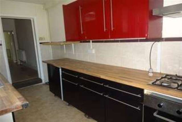  Image of 3 bedroom Detached house to rent in West Bromwich Street Walsall WS1 at Walsall, WS1 4DB