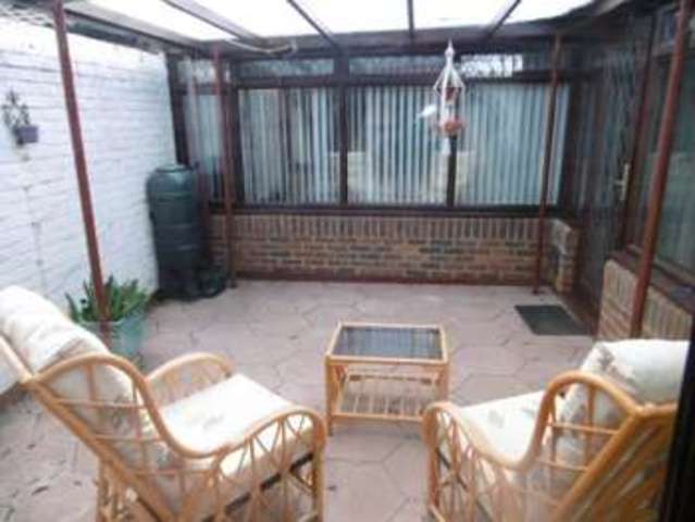  Image of 3 bedroom Bungalow for sale in Westminster Gardens Houghton Regis Dunstable LU5 at Westminster Gardens Houghton Regis DUNSTABLE, LU5 5RT