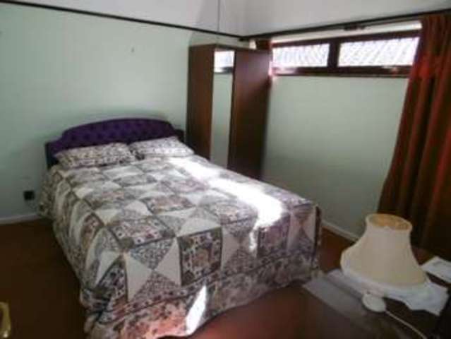  Image of 3 bedroom Bungalow for sale in Westminster Gardens Houghton Regis Dunstable LU5 at Westminster Gardens Houghton Regis DUNSTABLE, LU5 5RT