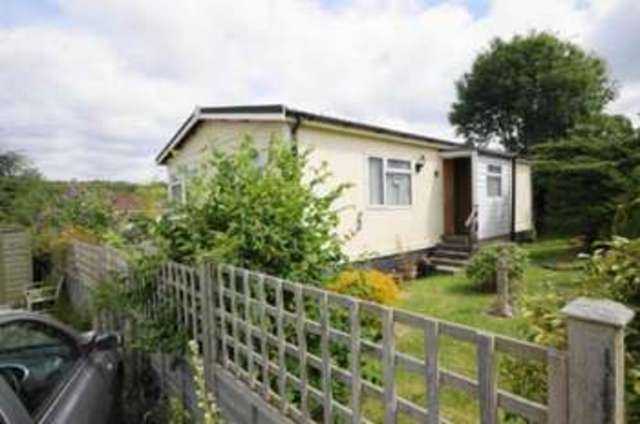  Image of 2 bedroom Bungalow for sale in Westwood Park Bashley Cross Road New Milton BH25 at New Milton  New Milton, BH25 5TB