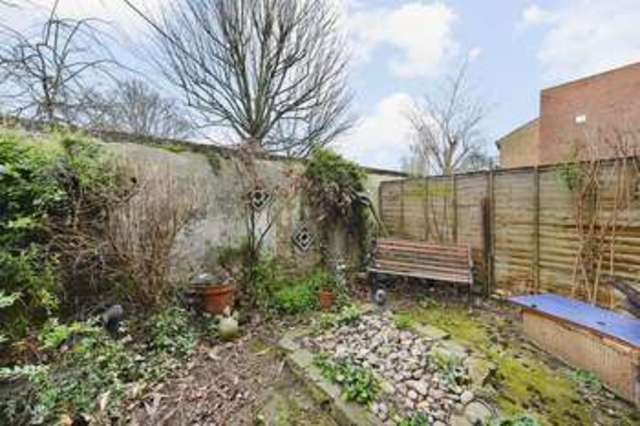  Image of 3 bedroom Property to rent in Wetherell Road London E9 at Wetherell Road  London, E9 7DB