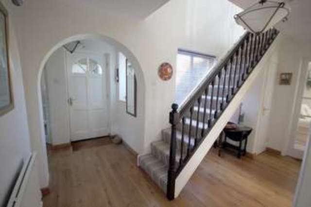 Image of 5 bedroom Detached house for sale in Whitecroft Road Meldreth Royston SG8 at Meldreth Royston Hertfordshire, SG8 6ND