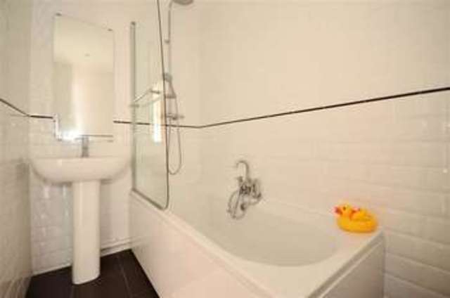  Image of 3 bedroom Terraced house for sale in Whitmore Street Maidstone ME16 at Maidstone Kent Maidstone, ME16 8JU