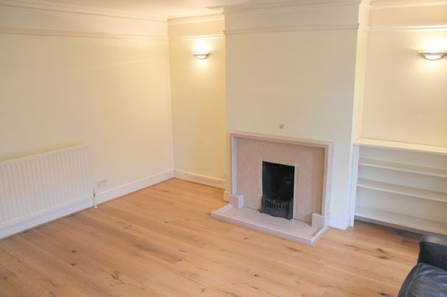  Image of 3 bedroom Detached house for sale in Whyke Road Chichester PO19 at Whyke Road  Chichester, PO19 7AH