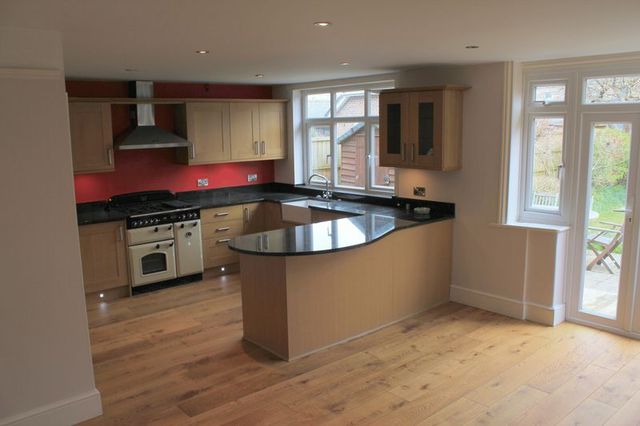  Image of 3 bedroom Detached house for sale in Whyke Road Chichester PO19 at Whyke Road  Chichester, PO19 7AH