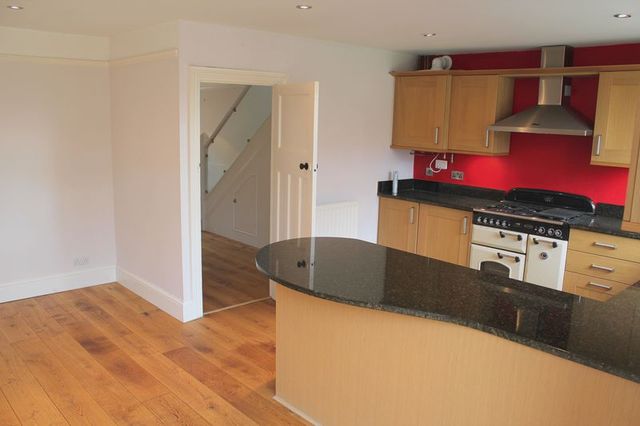  Image of 3 bedroom Detached house for sale in Whyke Road Chichester PO19 at Whyke Road  Chichester, PO19 7AH