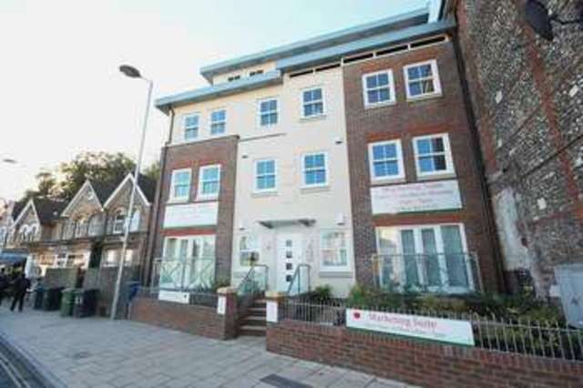  Image of 2 bedroom Flat to rent in Sussex Street Winchester SO23 at 23 City Road  Winchester, SO23 8FG