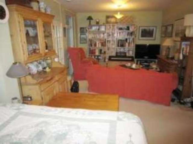  Image of 2 bedroom Flat for sale in Dengemarsh Road Lydd Romney Marsh TN29 at Dengemarsh Road Lydd Lydd, TN29 9JG
